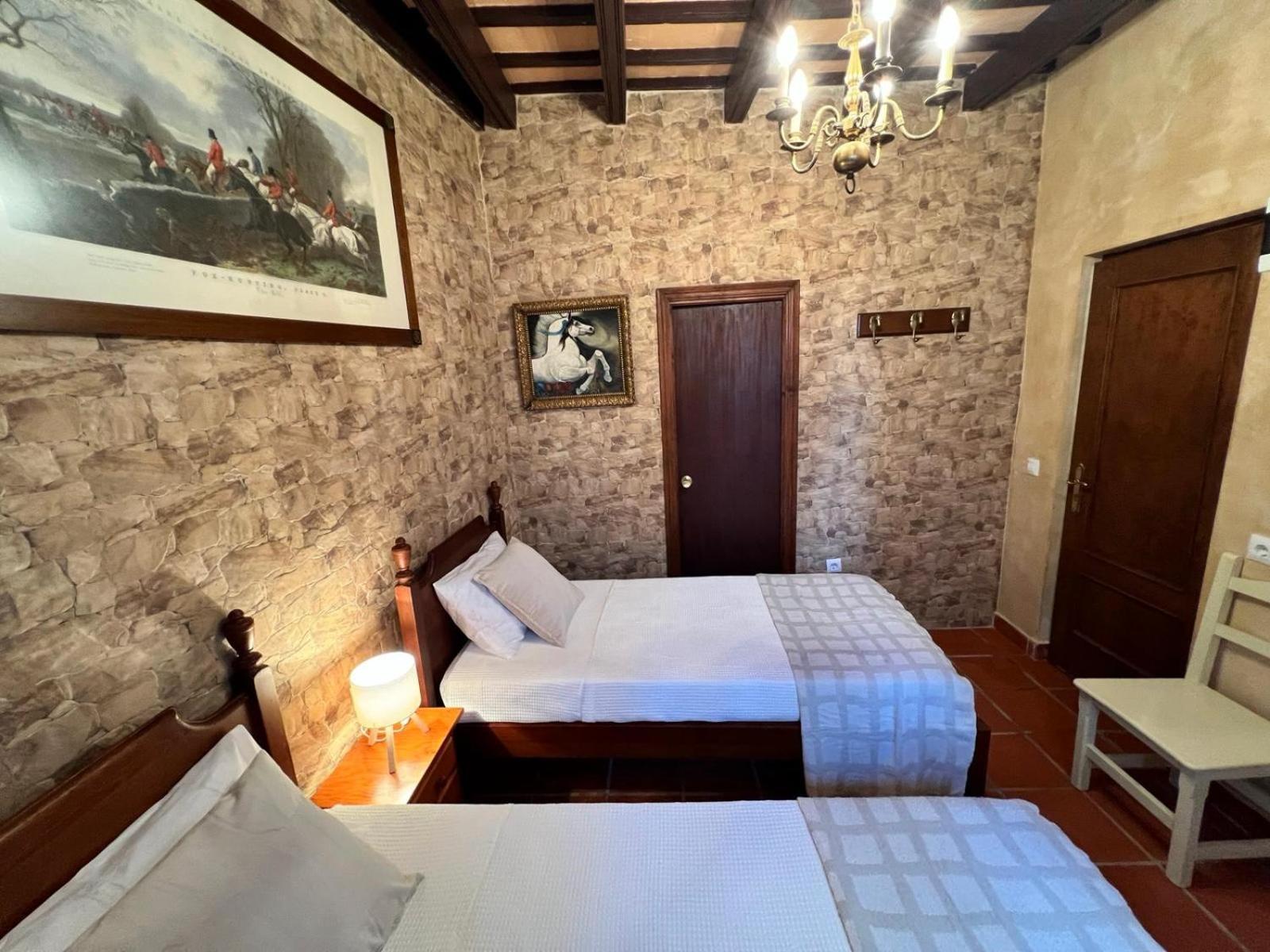 La De Zepeda Homestay *